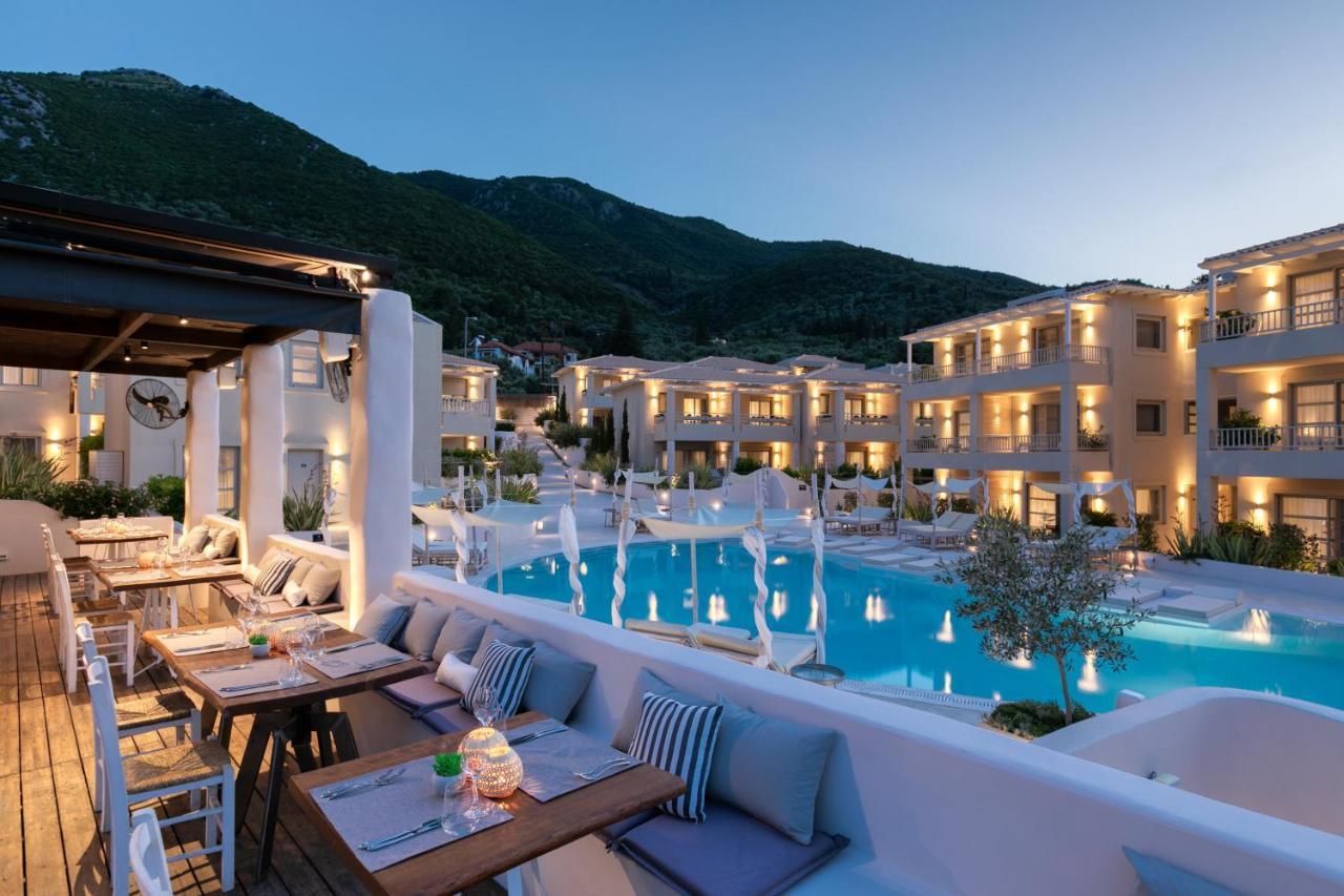 Crystal Waters Hotel Nikiana Luaran gambar